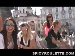 Caroline csak egy ku ...