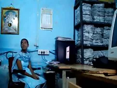 A fiatal borbély, ho ...